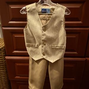Great Guy pants and vest; size 3T, Excellent Condition